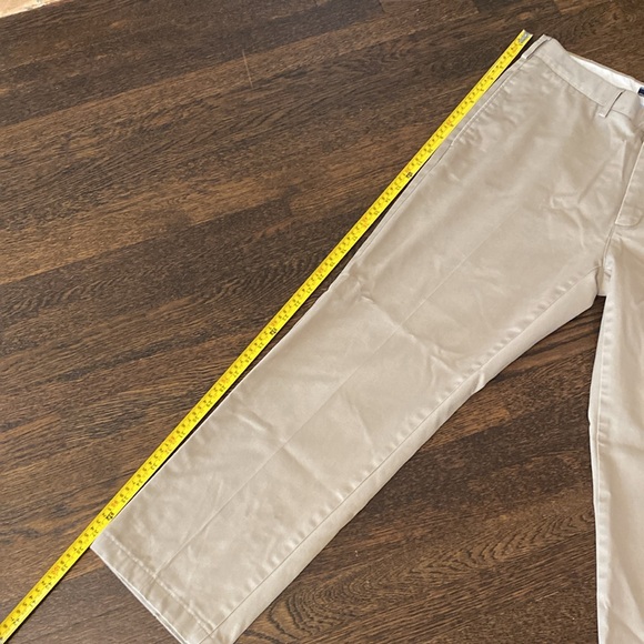 Lands End Khakis for Men. Size 33. See photos for details. - Picture 8 of 9